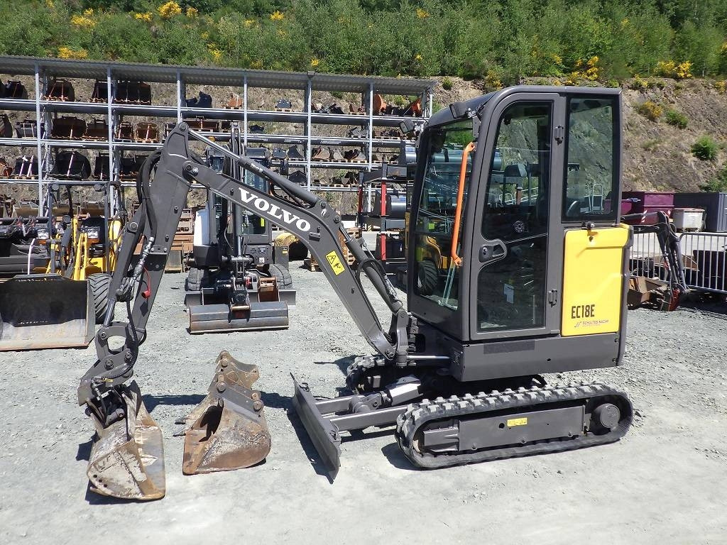 Volvo EC 18 E - Mini escavadeira: foto 1 Volvo EC 18 E - Mini escavadeira: foto 1