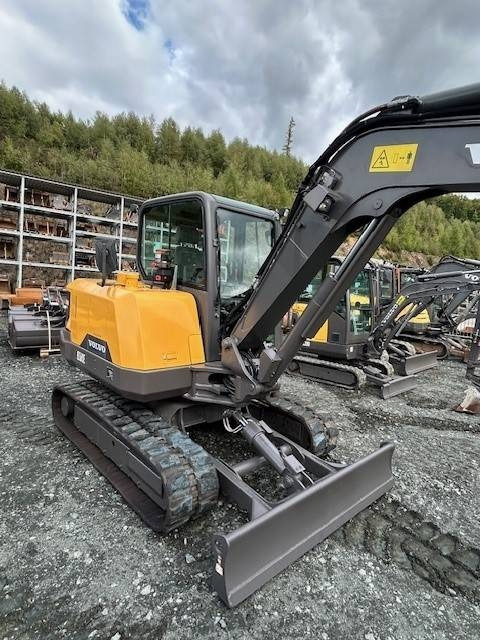 Volvo EC 60 E - Mini escavadeira: foto 4 Volvo EC 60 E - Mini escavadeira: foto 4