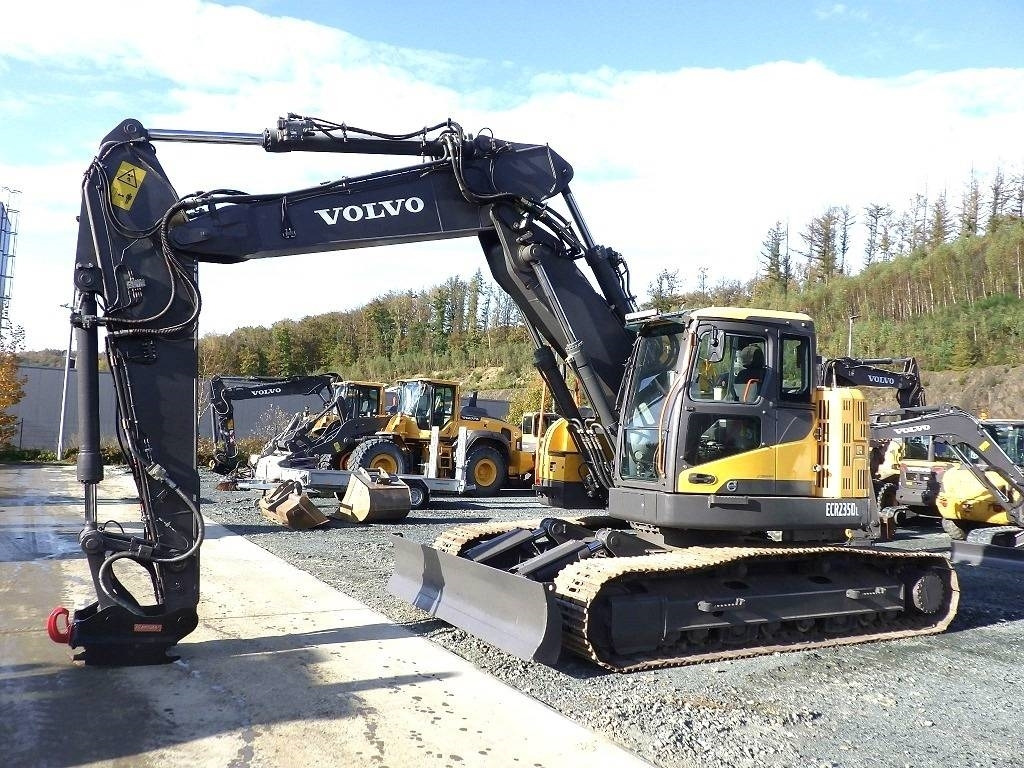 Volvo ECR 235 D - Escavadora de rastos: foto 1 Volvo ECR 235 D - Escavadora de rastos: foto 1