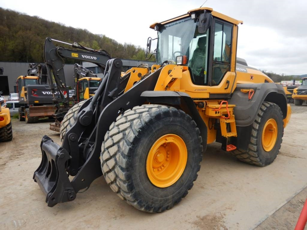 Volvo L 110 H - Carregadeira de rodas: foto 1 Volvo L 110 H - Carregadeira de rodas: foto 1