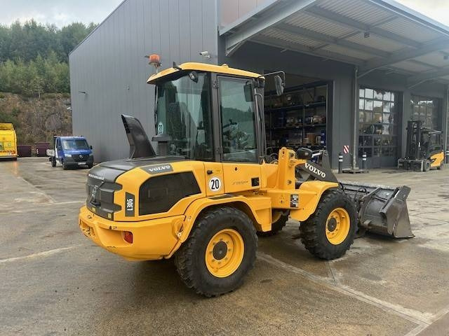 Volvo L 30 G - Carregadeira de rodas: foto 3 Volvo L 30 G - Carregadeira de rodas: foto 3