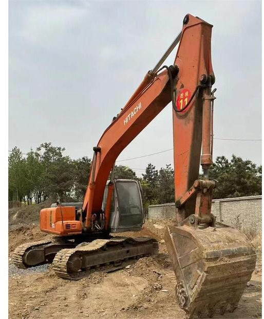 2017 Hitachi 200-5 - Escavadora de rastos: foto 5 2017 Hitachi 200-5 - Escavadora de rastos: foto 5