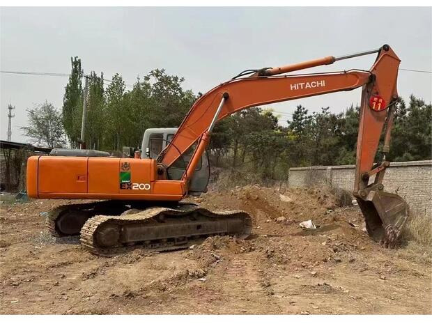 2017 Hitachi 200-5 - Escavadora de rastos: foto 2 2017 Hitachi 200-5 - Escavadora de rastos: foto 2