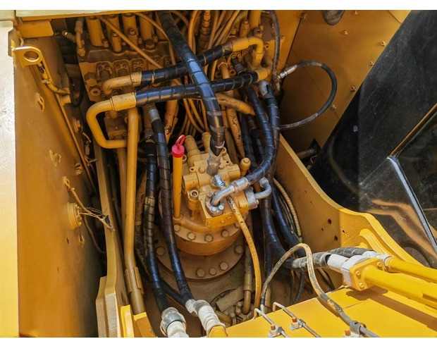 2019 Caterpillar 323D2L - Escavadora de rastos: foto 5 2019 Caterpillar 323D2L - Escavadora de rastos: foto 5