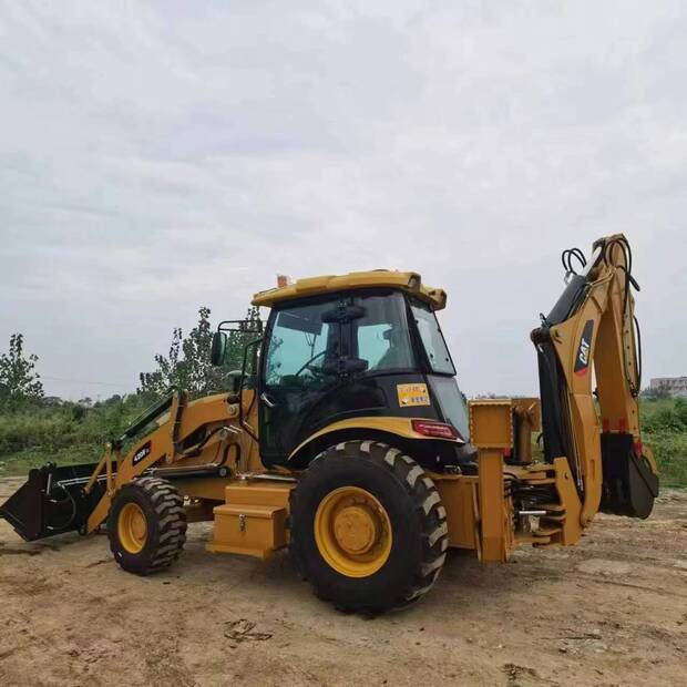2023 Caterpillar 420F - Retroescavadeira: foto 1 2023 Caterpillar 420F - Retroescavadeira: foto 1