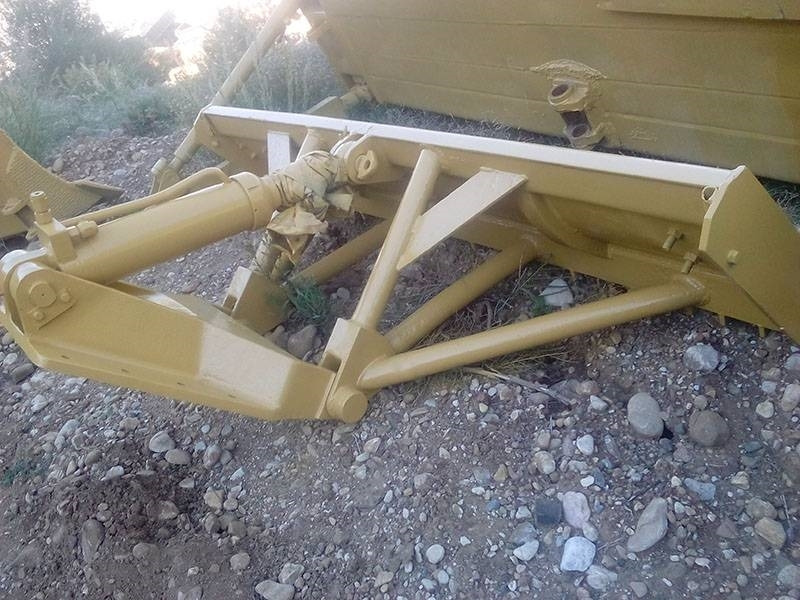 CAT ΜΑΧΑΙΡΙ ΓΙΑ GRADER 140G, 140H  - Lâmina de Máquina de construção: foto 2 CAT ΜΑΧΑΙΡΙ ΓΙΑ GRADER 140G, 140H  - Lâmina de Máquina de construção: foto 2