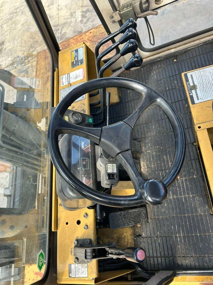 Empilhadeira CATERPILLAE DP 150 N: foto 13