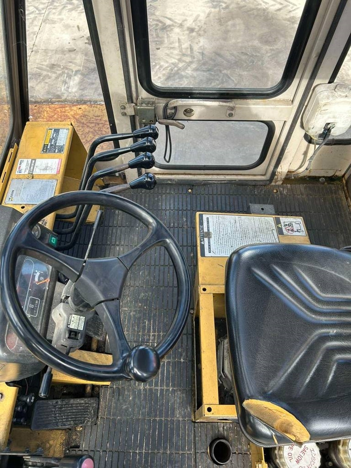 Empilhadeira CATERPILLAE DP 150 N: foto 6