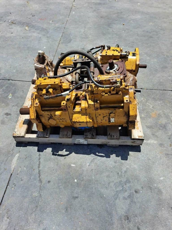 HYDRAULIC PUMPS AND ROTATION HYDROMOTOR FOR CAT 38 - Bomba hidráulica de Máquina de construção: foto 1 HYDRAULIC PUMPS AND ROTATION HYDROMOTOR FOR CAT 38 - Bomba hidráulica de Máquina de construção: foto 1