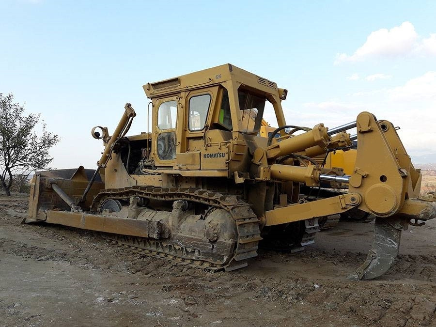 Komatsu D 155 A-1 - Buldôzer: foto 2 Komatsu D 155 A-1 - Buldôzer: foto 2