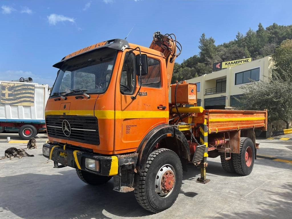 Mercedes-Benz 1626K - Caminhão grua: foto 2 Mercedes-Benz 1626K - Caminhão grua: foto 2