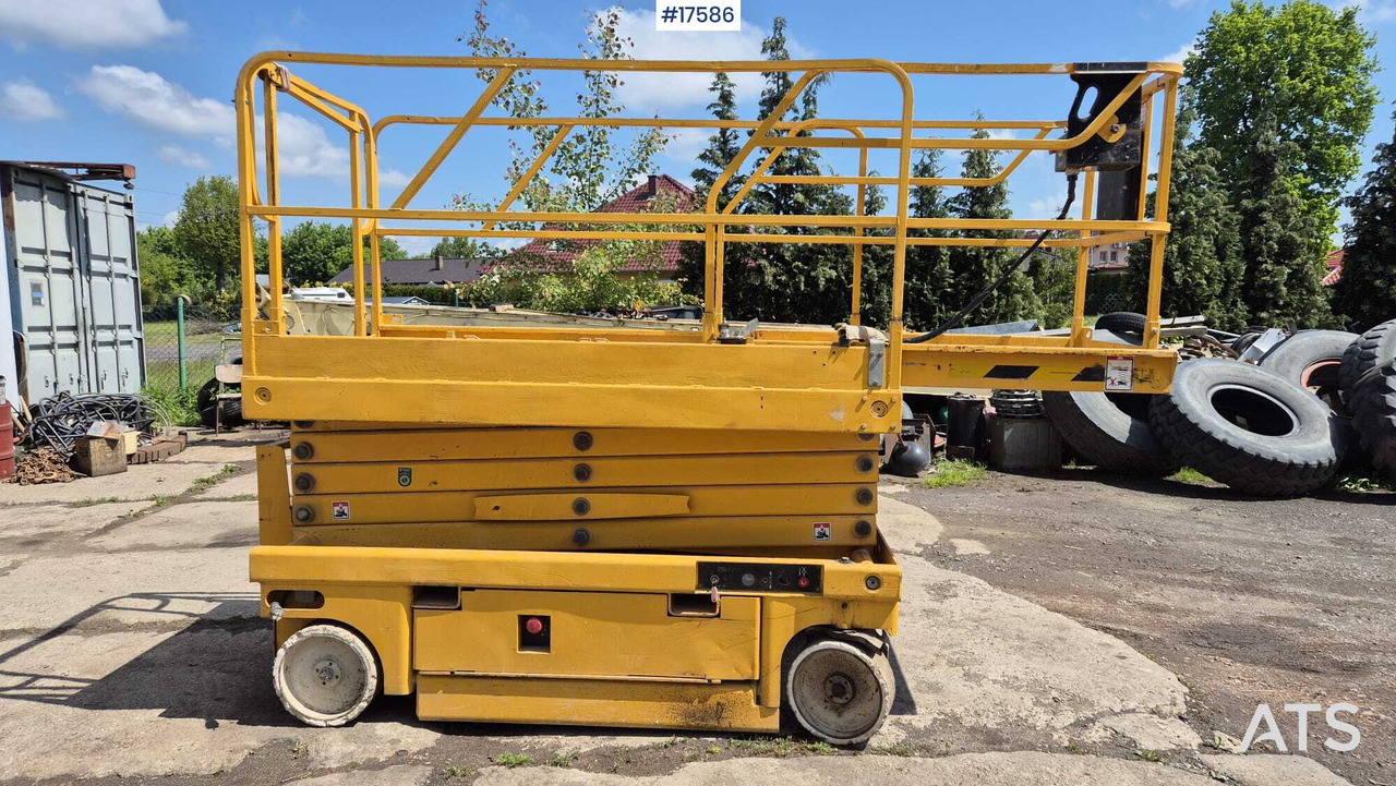 2007 Haulotte Compact 12 - Plataforma de Tijera/ Plataforma de tesoura: foto 4 2007 Haulotte Compact 12 - Plataforma de Tijera/ Plataforma de tesoura: foto 4