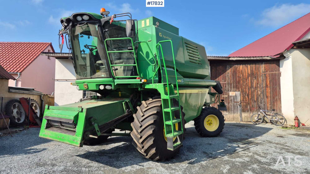 Combine harvester JOHN DEERE 1470 (2010) - Ceifeira debulhadora: foto 1 Combine harvester JOHN DEERE 1470 (2010) - Ceifeira debulhadora: foto 1