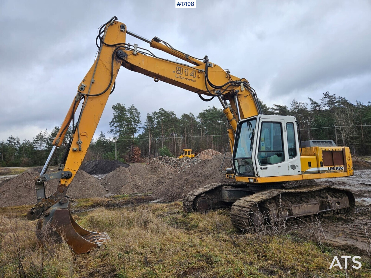 Excavator LIEBHERR R914 B HD S L Litronic (2004) - Escavadora de rastos: foto 1 Excavator LIEBHERR R914 B HD S L Litronic (2004) - Escavadora de rastos: foto 1
