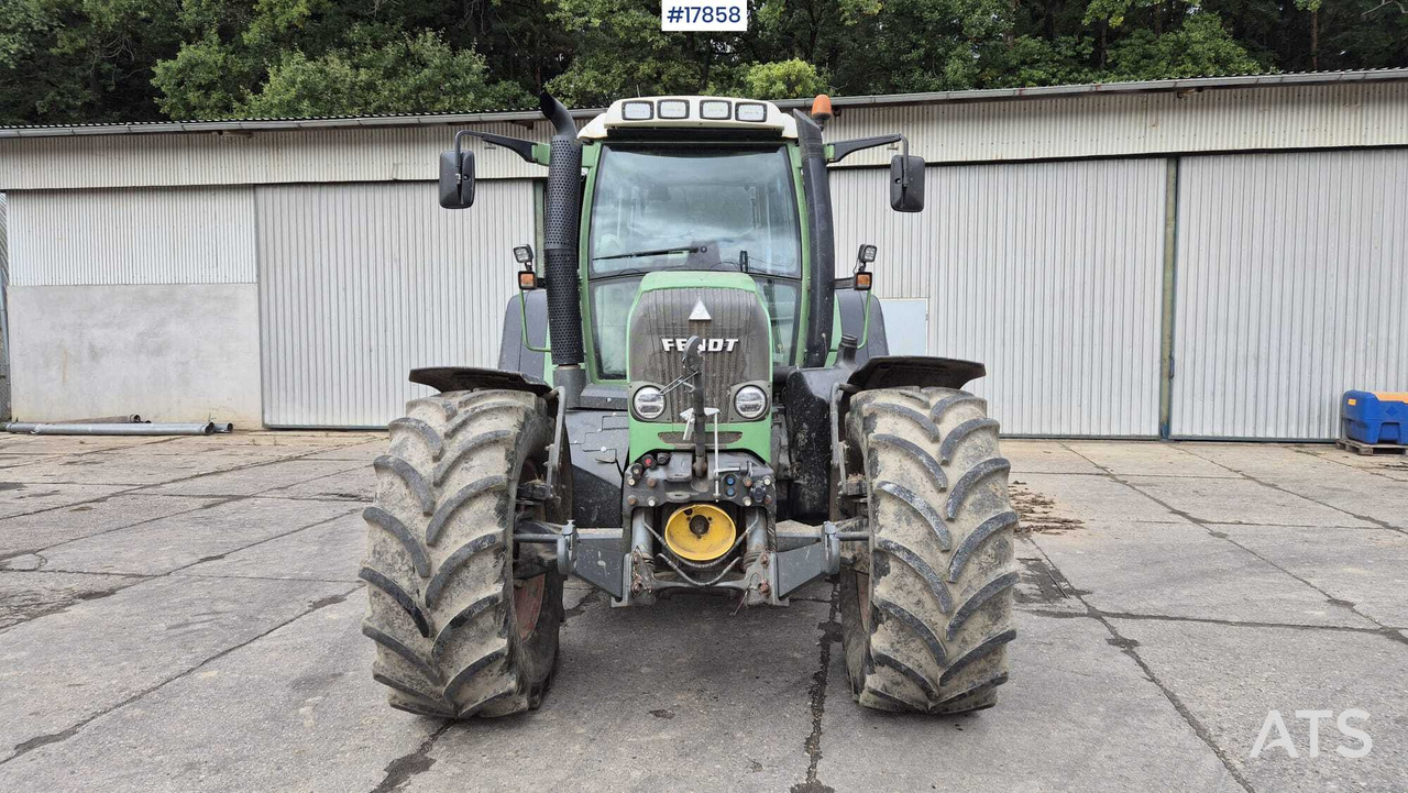 FENDT 820 VARIO TMS agricultural tractor (2011) - Trator: foto 2 FENDT 820 VARIO TMS agricultural tractor (2011) - Trator: foto 2