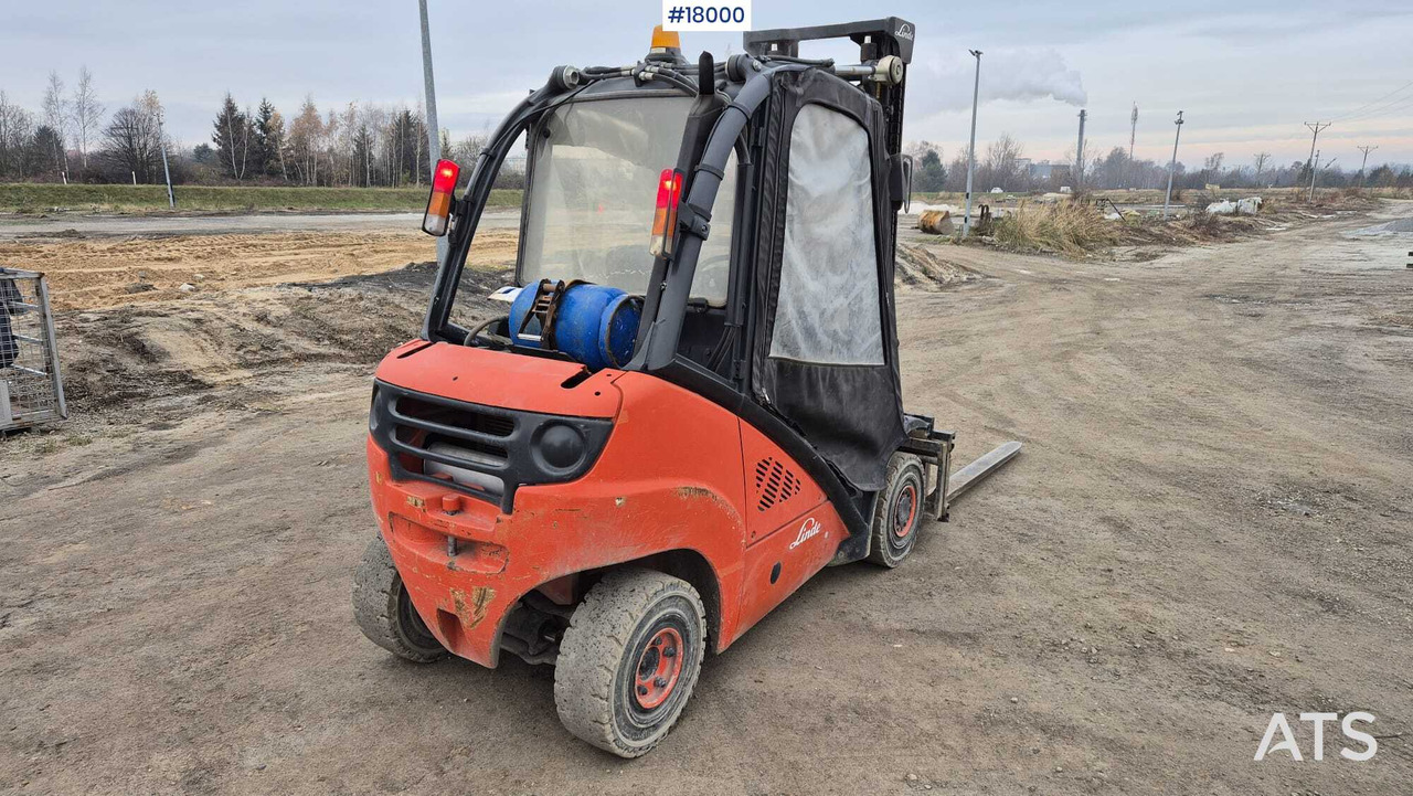 LINDE H25T forklift (2009) - Empilhadeira a diesel: foto 5 LINDE H25T forklift (2009) - Empilhadeira a diesel: foto 5