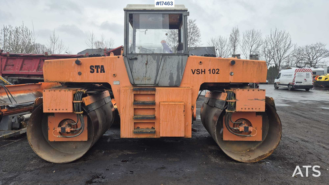 Tandem vibratory roller STAVOSTROJ VSH 102 (1997) - Compactador de asfalto: foto 3 Tandem vibratory roller STAVOSTROJ VSH 102 (1997) - Compactador de asfalto: foto 3