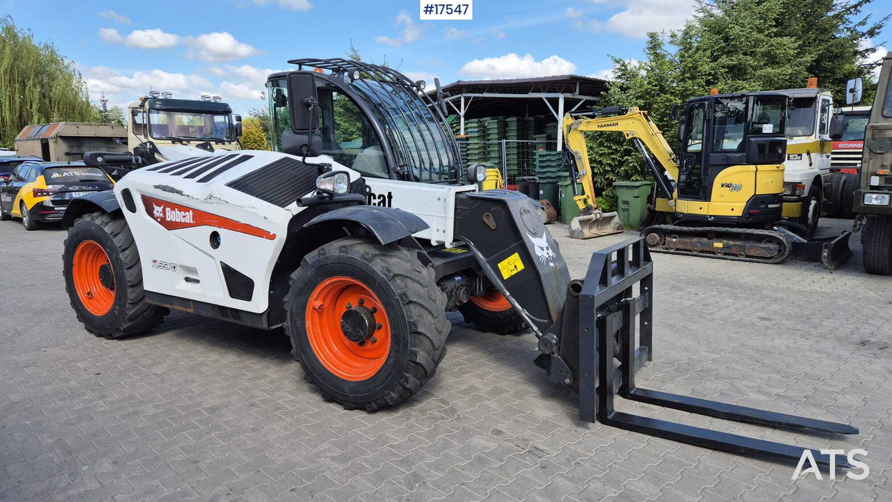 Telescopic wheel loaders BOBCAT TL35-70 (2018) - Empilhador telescópico: foto 2 Telescopic wheel loaders BOBCAT TL35-70 (2018) - Empilhador telescópico: foto 2