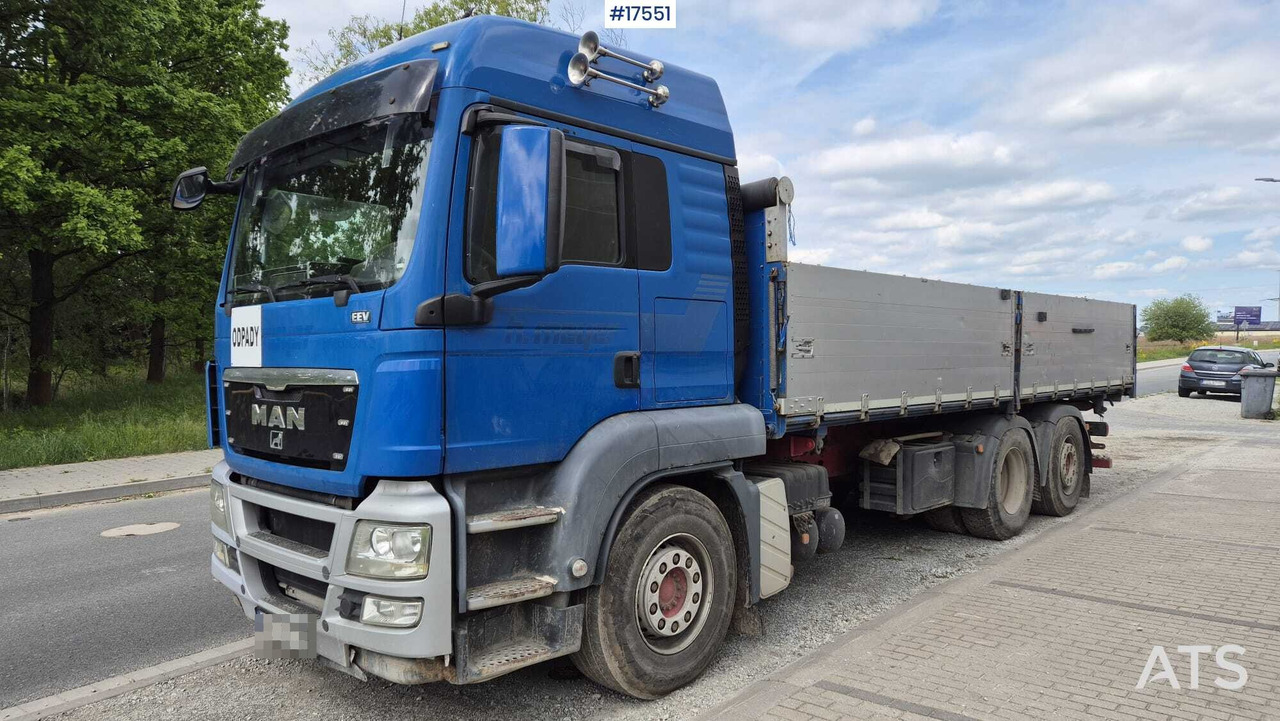Three-axle tipper MAN TGA 03 (2012) - Caminhão basculante: foto 3 Three-axle tipper MAN TGA 03 (2012) - Caminhão basculante: foto 3