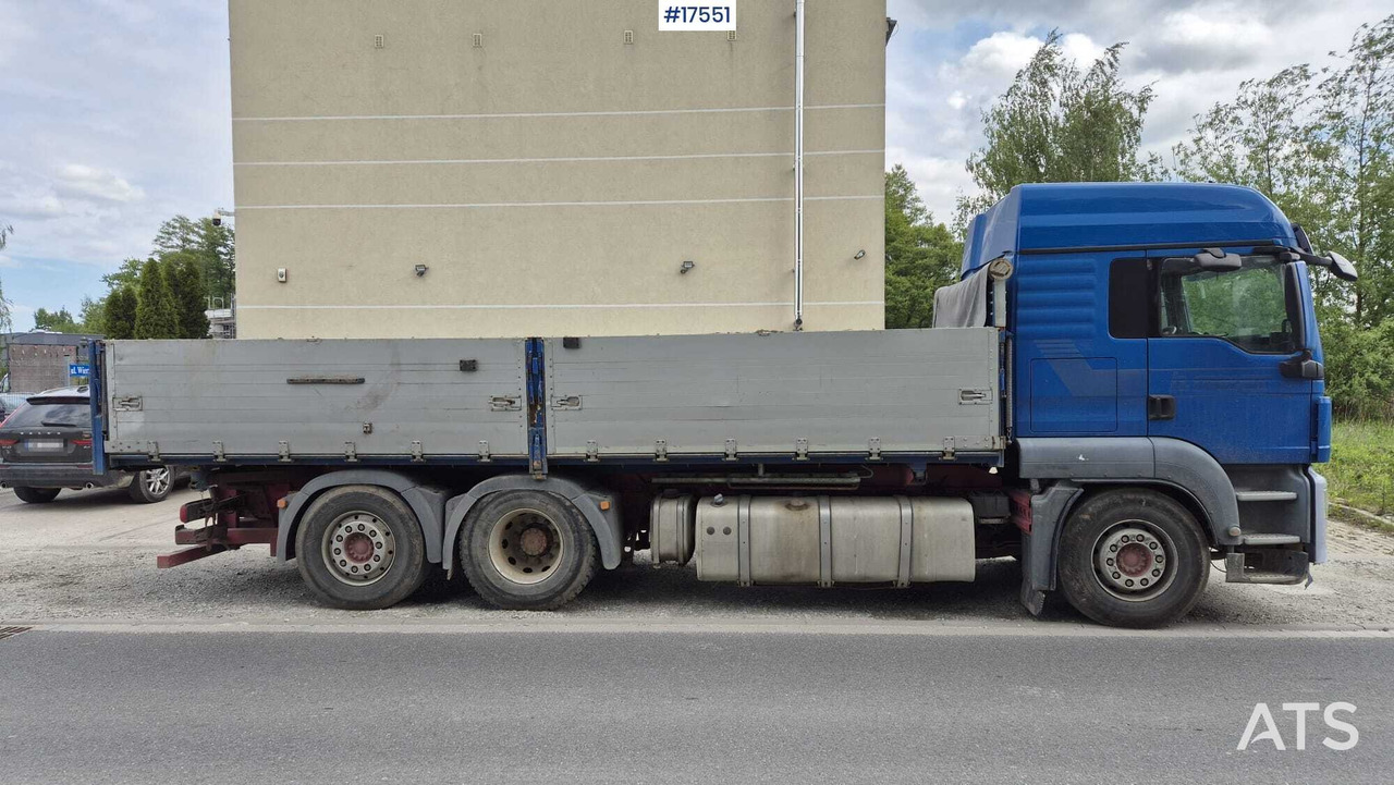 Three-axle tipper MAN TGA 03 (2012) - Caminhão basculante: foto 5 Three-axle tipper MAN TGA 03 (2012) - Caminhão basculante: foto 5