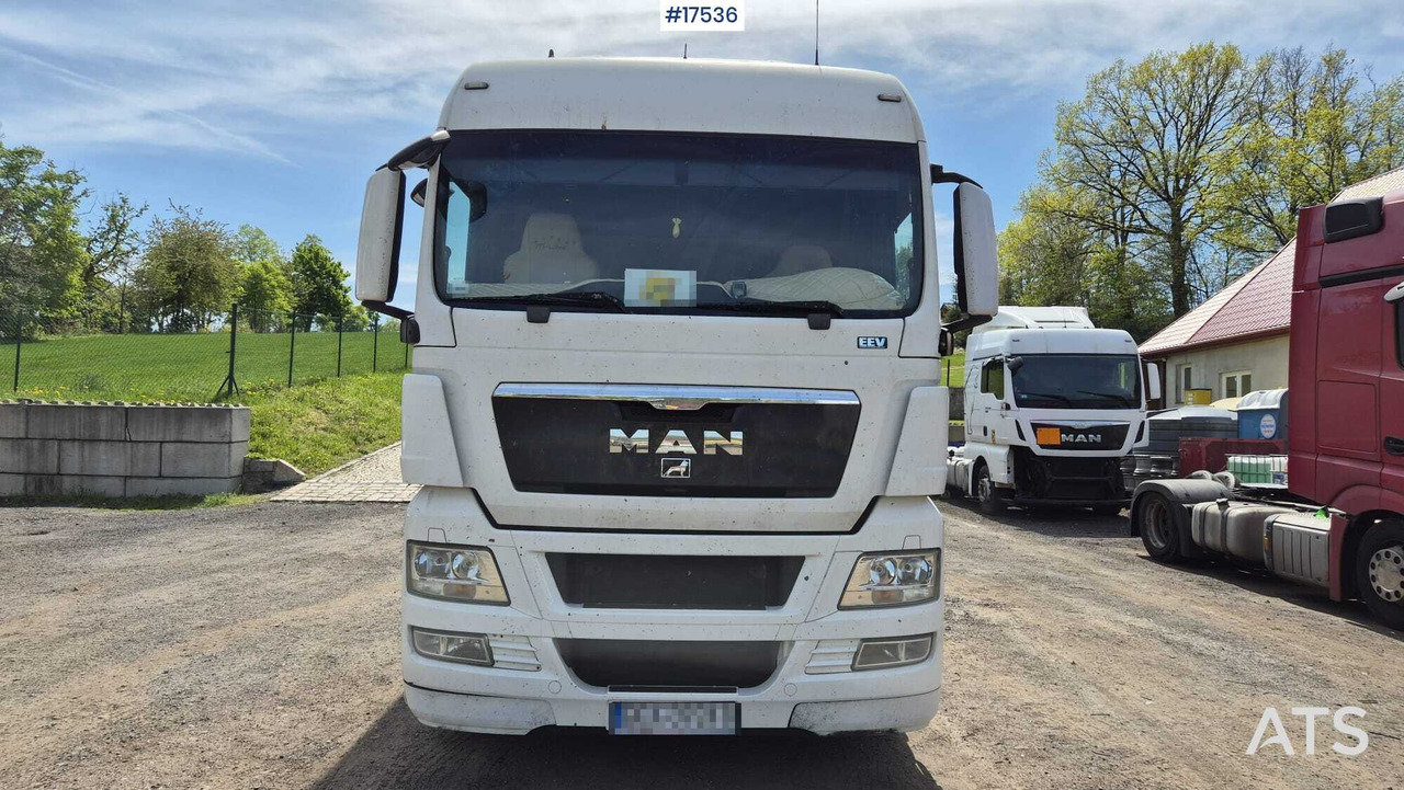 Truck tractor MAN TGX 14.440 (2011) - Tractor: foto 2 Truck tractor MAN TGX 14.440 (2011) - Tractor: foto 2