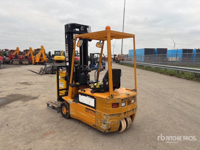 1997 Montini&C 1603HCE (Inoperable) Reach Truck - Empilhadeira: foto 2 1997 Montini&C 1603HCE (Inoperable) Reach Truck - Empilhadeira: foto 2