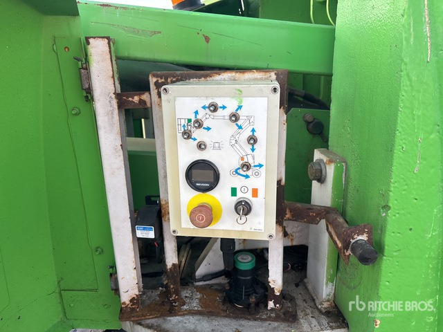 2006 Haulotte HA12IP 2WD Electric Articulating Boom Lift - Plataforma articulada: foto 5 2006 Haulotte HA12IP 2WD Electric Articulating Boom Lift - Plataforma articulada: foto 5