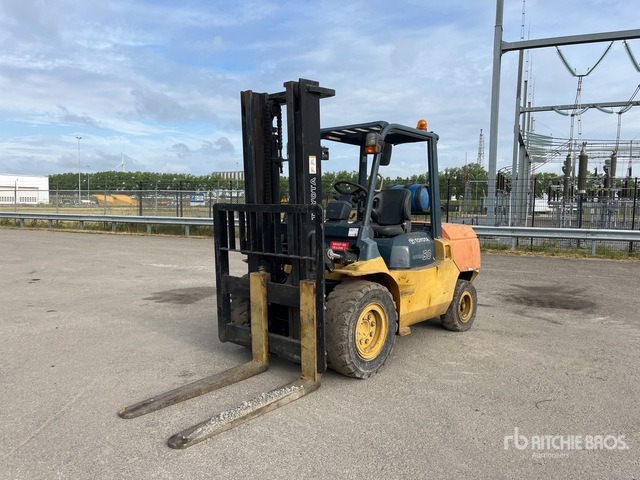 2006 Toyota 02-7FGA50 Forklift - Empilhadeira: foto 1 2006 Toyota 02-7FGA50 Forklift - Empilhadeira: foto 1