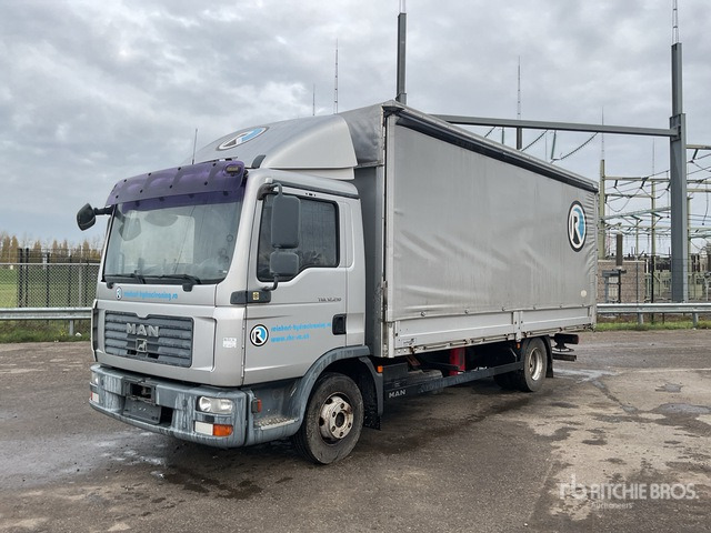 2007 MAN TGL12.210 4x2 Curtain Side Truck - Caminhão com lona: foto 3 2007 MAN TGL12.210 4x2 Curtain Side Truck - Caminhão com lona: foto 3