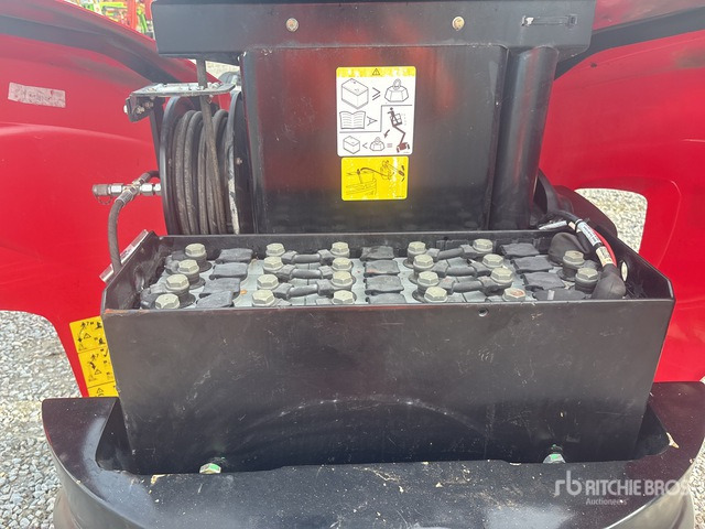 2016 Manitou 100 VJR Telescopic Boom Lift - Plataforma de mastro vertical: foto 5 2016 Manitou 100 VJR Telescopic Boom Lift - Plataforma de mastro vertical: foto 5