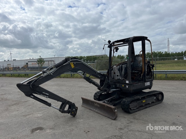2021 Volvo ECR35D (Inoperable) Mini Excavator: <6.6t - Mini escavadeira: foto 1 2021 Volvo ECR35D (Inoperable) Mini Excavator: <6.6t - Mini escavadeira: foto 1