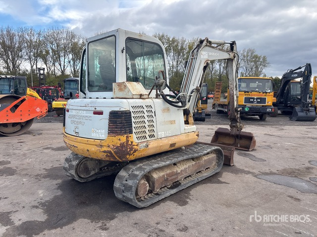 Takeuchi TB145 Mini Excavator: <6.6t - Mini escavadeira: foto 3 Takeuchi TB145 Mini Excavator: <6.6t - Mini escavadeira: foto 3