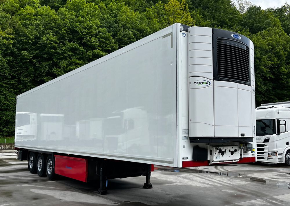 Krone Chłodnia // 2015 // Kosz Paletowy // Oś podnoszona // SAF // - Semireboque frigorífico: foto 3 Krone Chłodnia // 2015 // Kosz Paletowy // Oś podnoszona // SAF // - Semireboque frigorífico: foto 3