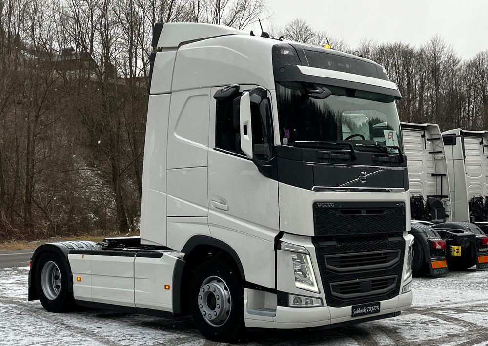 Volvo FH 460 // Niski przebieg // ACC // Hydraulika // Jak nowy ! - Tractor: foto 3 Volvo FH 460 // Niski przebieg // ACC // Hydraulika // Jak nowy ! - Tractor: foto 3