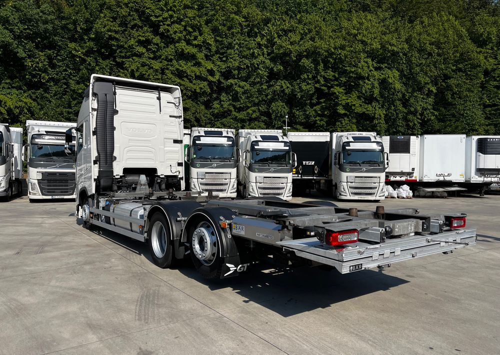 Volvo FH500 BDF 6x2 // Dolny zaczep // Euro 6 motor ! // New Face // XXL Cab // - Caminhão chassi: foto 5 Volvo FH500 BDF 6x2 // Dolny zaczep // Euro 6 motor ! // New Face // XXL Cab // - Caminhão chassi: foto 5