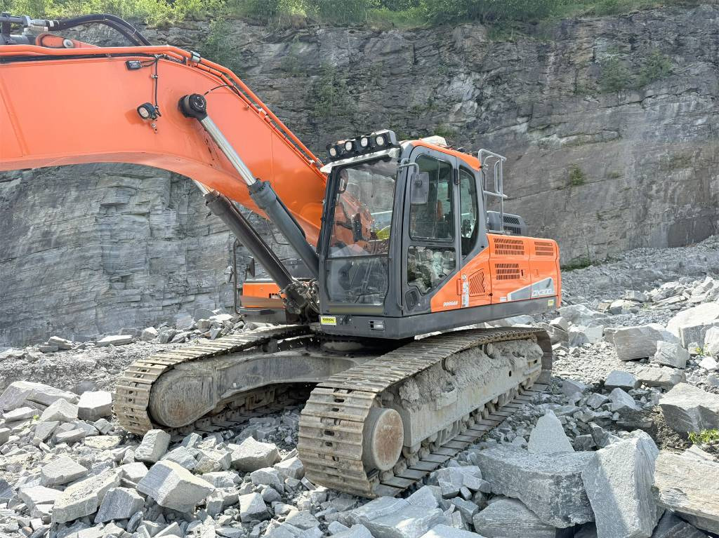 Doosan DX 300 LC-5 - Escavadora de rastos: foto 2 Doosan DX 300 LC-5 - Escavadora de rastos: foto 2