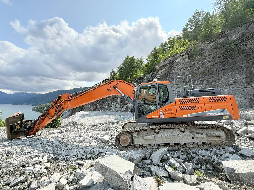 Doosan DX 300 LC-5 - Escavadora de rastos: foto 3 Doosan DX 300 LC-5 - Escavadora de rastos: foto 3