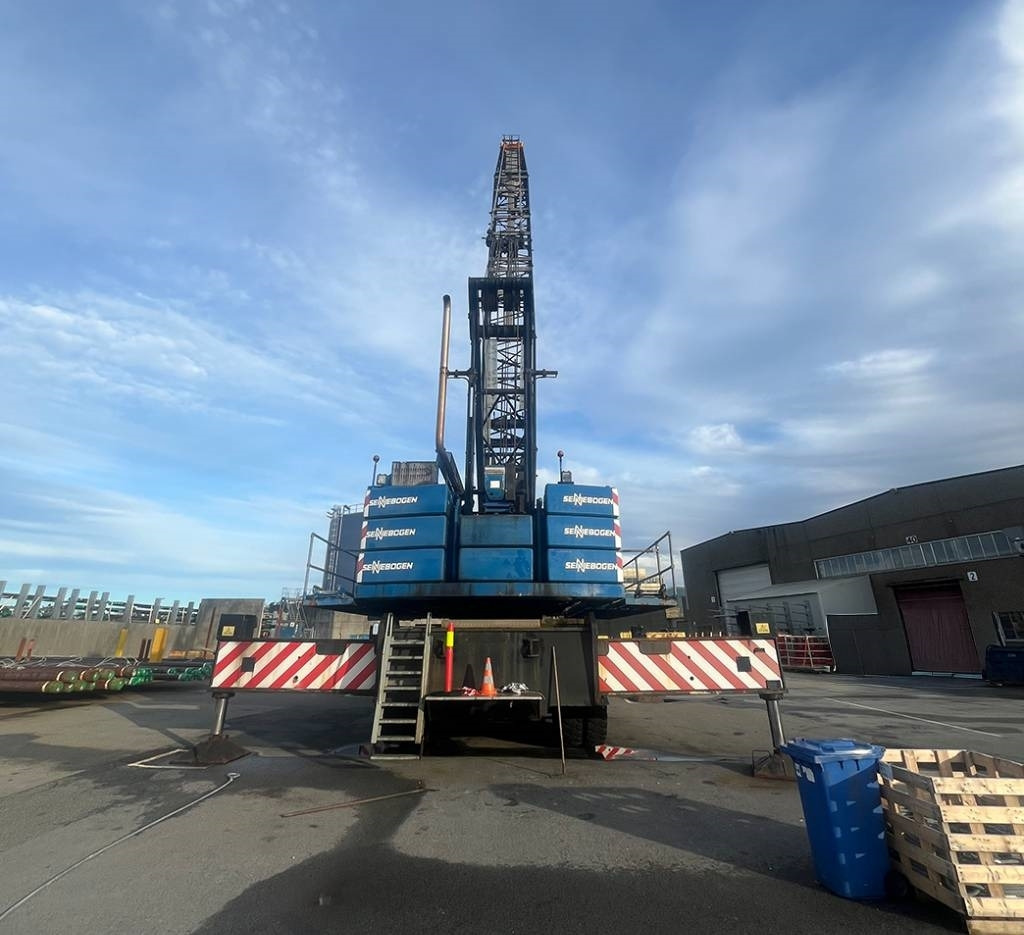 Locação de  Sennebogen 6180 HDSL Sennebogen 6180 HDSL: foto 7