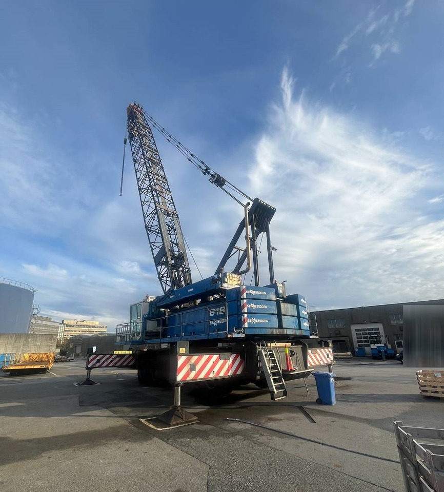 Locação de  Sennebogen 6180 HDSL Sennebogen 6180 HDSL: foto 6