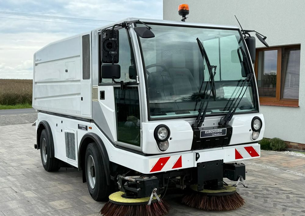 Inny Bucher Citycat 5000 - Caminhão de lixo: foto 1 Inny Bucher Citycat 5000 - Caminhão de lixo: foto 1