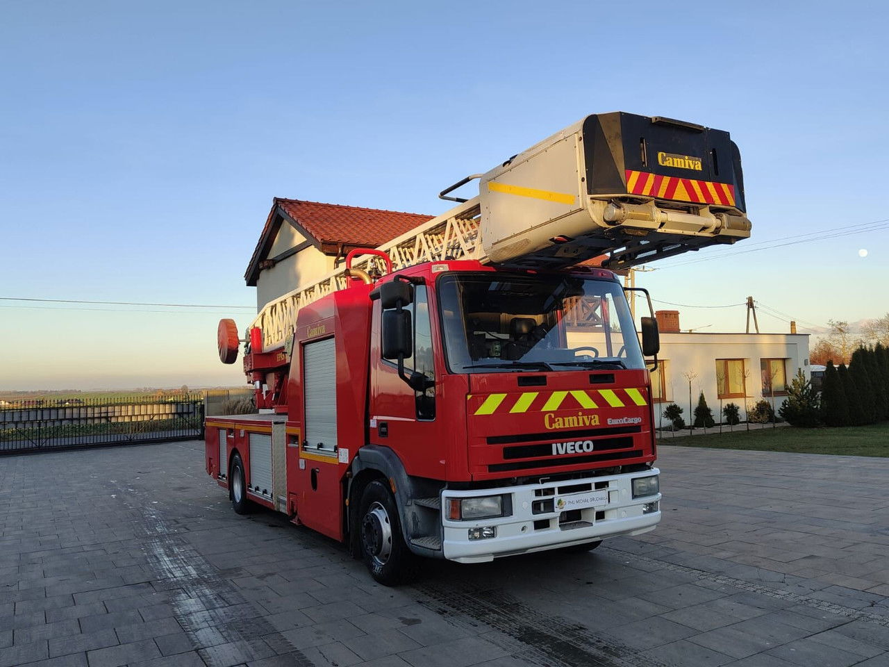 Iveco EuroCargo 130 130E24 - Carro de bombeiro: foto 1 Iveco EuroCargo 130 130E24 - Carro de bombeiro: foto 1