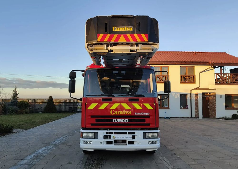 Iveco Eurocargo 130E24 Camiva EPAS 30 - Carro de bombeiro: foto 2 Iveco Eurocargo 130E24 Camiva EPAS 30 - Carro de bombeiro: foto 2