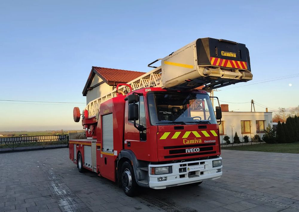 Iveco Eurocargo 130E24 Camiva EPAS 30 - Carro de bombeiro: foto 1 Iveco Eurocargo 130E24 Camiva EPAS 30 - Carro de bombeiro: foto 1
