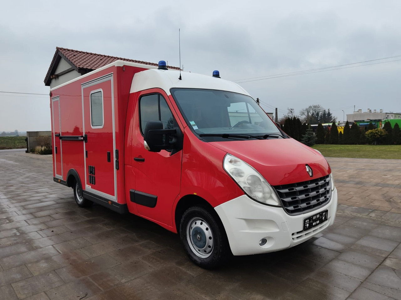 Renault Master Karetka Ambulans pogotowie kontenerowe Kamper - Ambulância: foto 1 Renault Master Karetka Ambulans pogotowie kontenerowe Kamper - Ambulância: foto 1