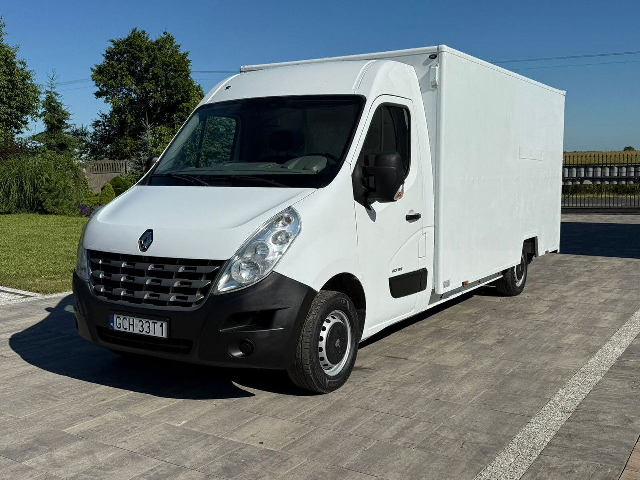 Renault Master Kontener niskopodłogowy Rampa najazdowa Sprowadzony Zarej - Carrinha de contentor: foto 1 Renault Master Kontener niskopodłogowy Rampa najazdowa Sprowadzony Zarej - Carrinha de contentor: foto 1