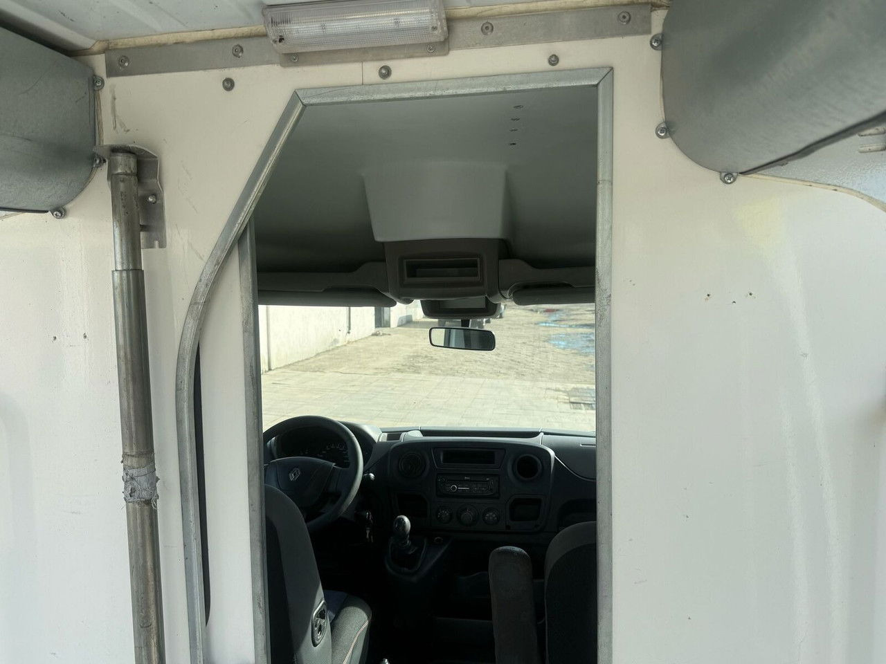 Furgão Renault Master: foto 14