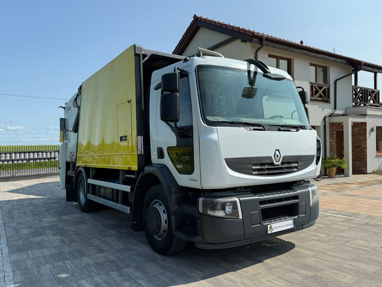 Renault Premium 280 DXI Śmieciarka Faun VR5.Untr Tylko 263TYS Przebiegu - Caminhão de lixo: foto 1 Renault Premium 280 DXI Śmieciarka Faun VR5.Untr Tylko 263TYS Przebiegu - Caminhão de lixo: foto 1