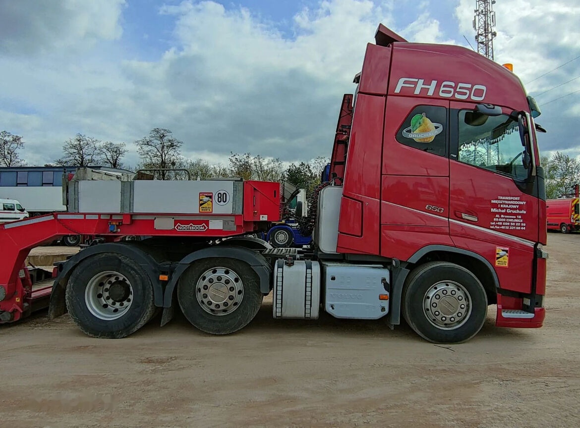Volvo Volvo Nooteboom FH 16 650 FH 16 650 TIEFBETT EURO 38-02 - Tractor: foto 4 Volvo Volvo Nooteboom FH 16 650 FH 16 650 TIEFBETT EURO 38-02 - Tractor: foto 4