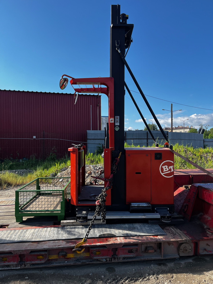 BT OP 1000 SE - Order-picker: foto 1 BT OP 1000 SE - Order-picker: foto 1