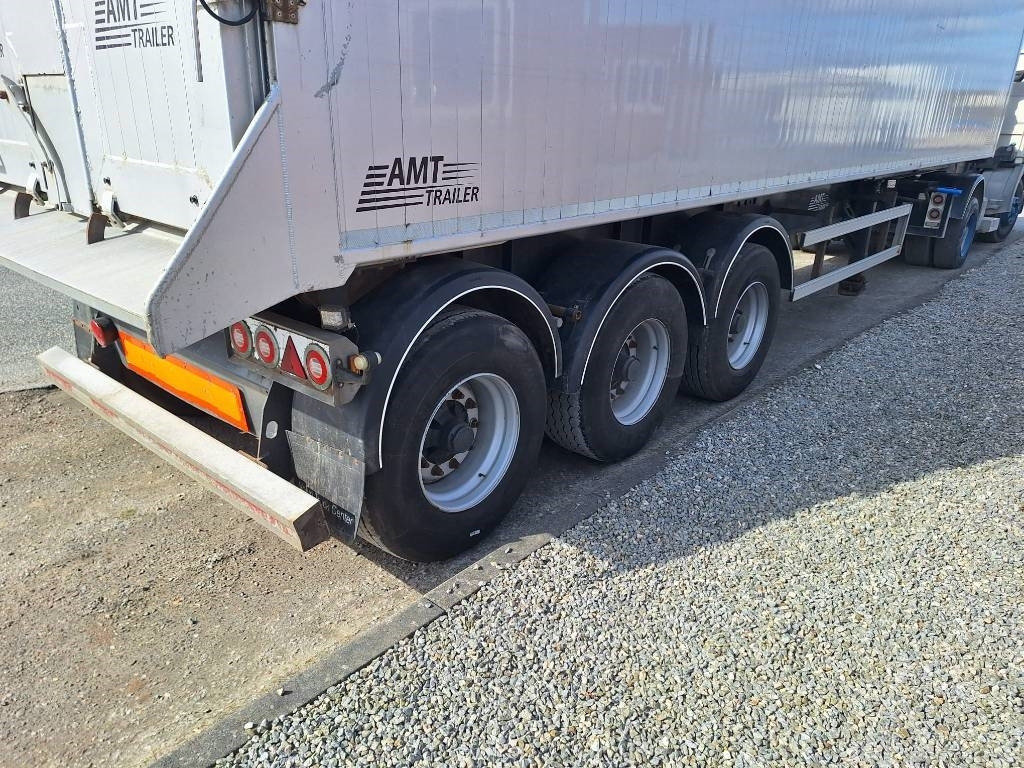 AMT TK320 3 akslet 55 m3 tiptrailer m. nedfældbar side - Semireboque basculante: foto 4 AMT TK320 3 akslet 55 m3 tiptrailer m. nedfældbar side - Semireboque basculante: foto 4